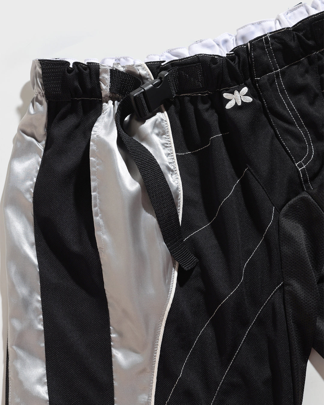 Peace Trackpants Black