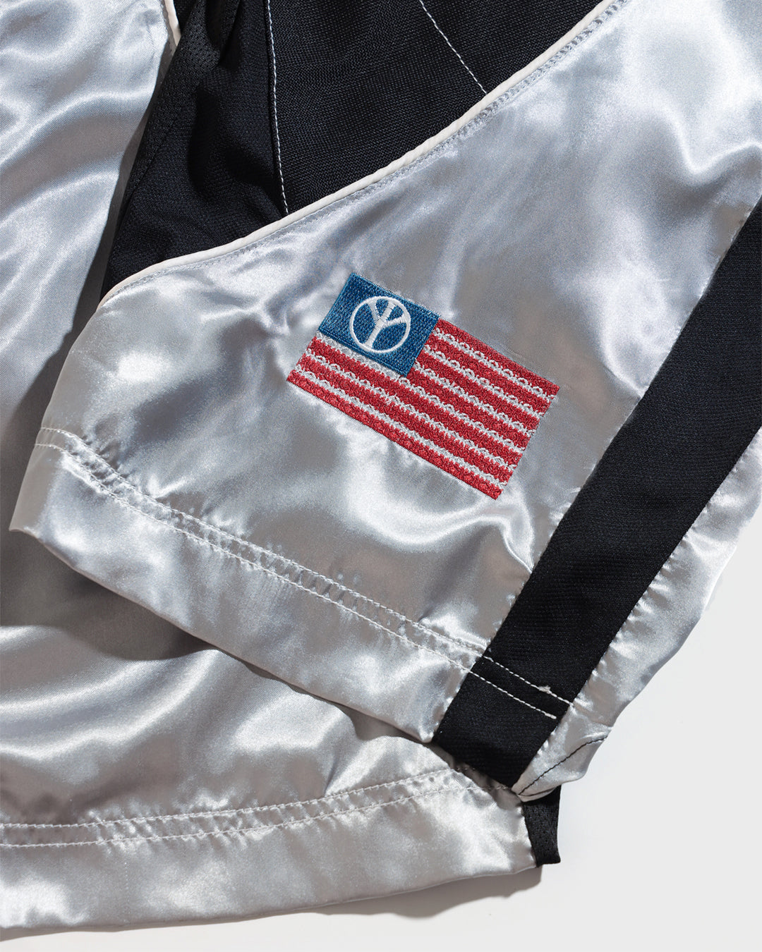 Peace Trackpants Black